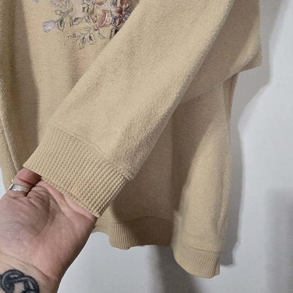 Vintage Tan Crewneck Sweater with Express Cottagecore Floral Graphic Design - Picture 7 of 8